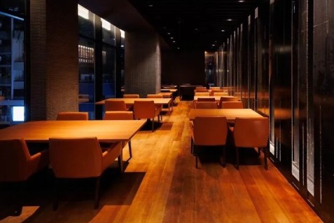 「北京ダック専門店 銀座芳亭」の店内