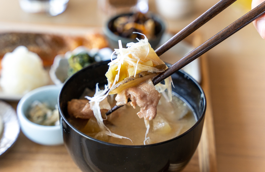 『Hotel's』の「鮭定食」