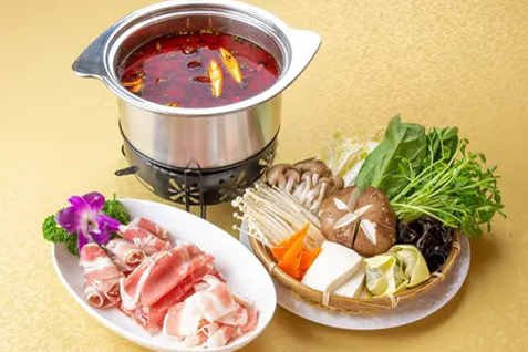 「中華レストラン PANDA」の「お一人様火鍋セット」