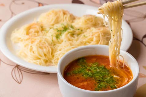 『GRATO（グラート）』の「つけ麺スパゲッティー」