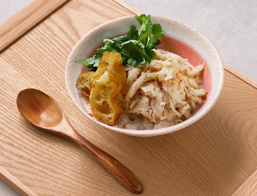 「蒸し鶏鹹豆漿」
