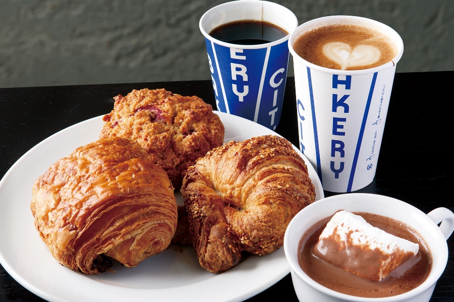 コーヒーとパン