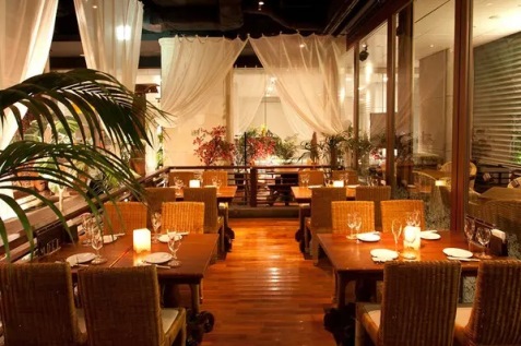 『BALILax THE GARDEN 新宿』の店内