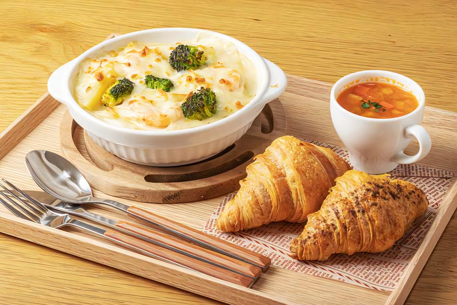 【東大阪】『ザ・リッツ・カールトン』出身のシェフが考案する本格メニューが自慢!『cafe96com(カフェクロコム)』