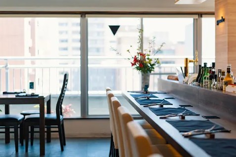 「フレンチビストロ 八王子 gauche」の店内