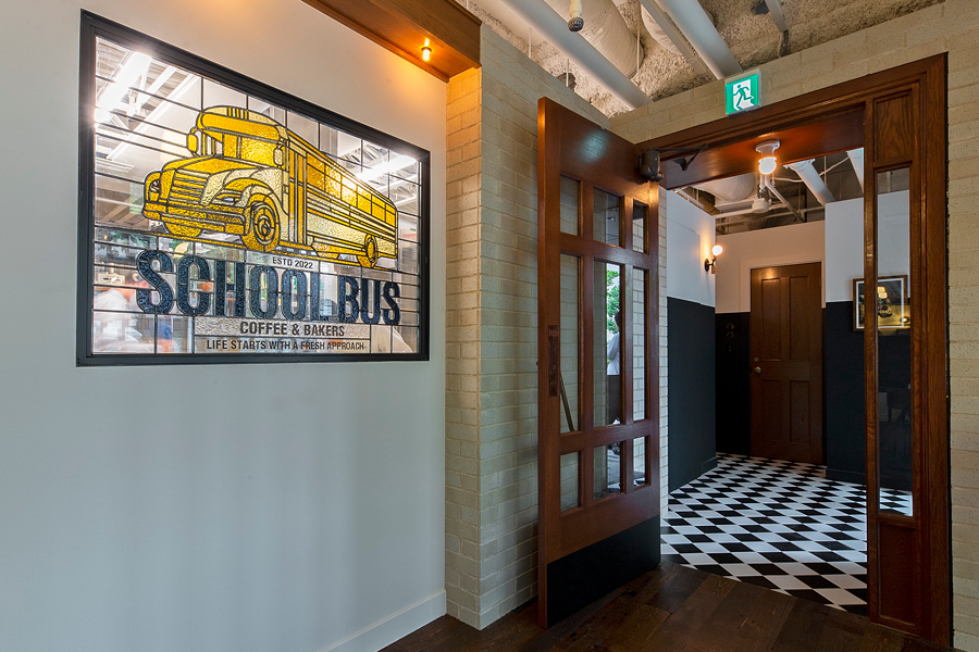 『SCHOOL BUS COFFEE STOP KYOTO』店内イメージ