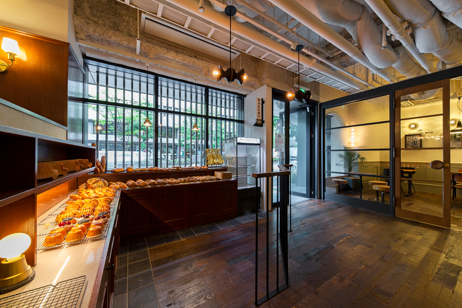 『SCHOOL BUS COFFEE STOP KYOTO』店内イメージ