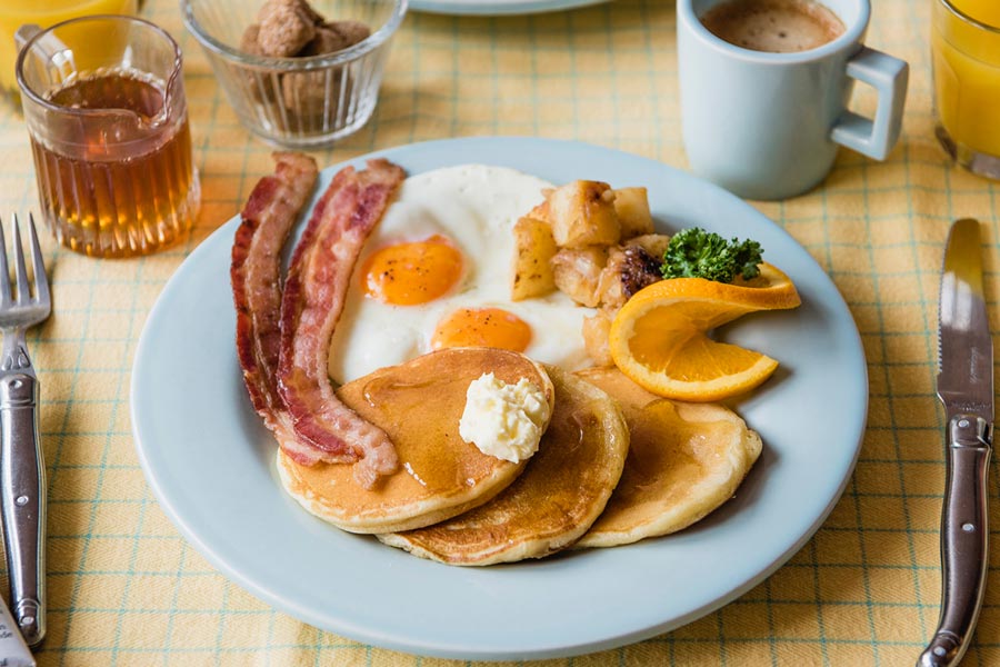 『TASTE THE WORLD（テイスト・ザ・ワールド）吉祥寺店』の「アメリカの朝ごはん」